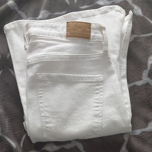 American Eagle White Jeans